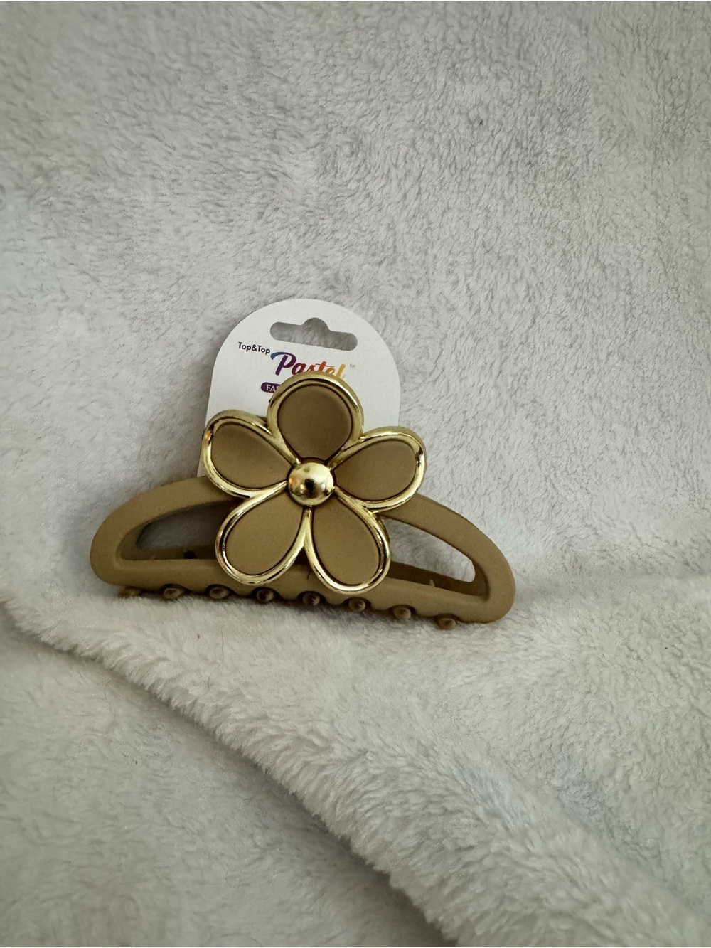 Pastels Gold Floral Hair Claw Clip - Women's Accessory